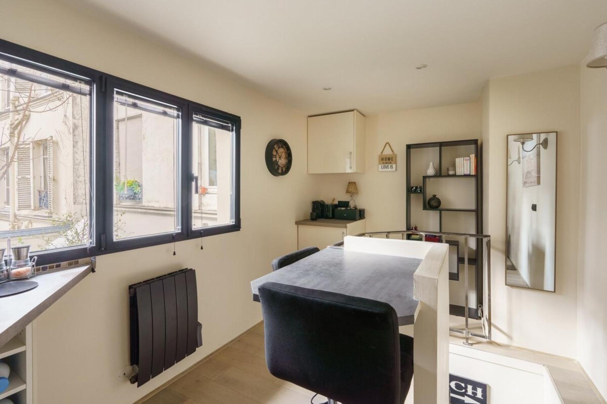 & Stylish 1bd Duplex W Gardenmontmartre! Apartment *